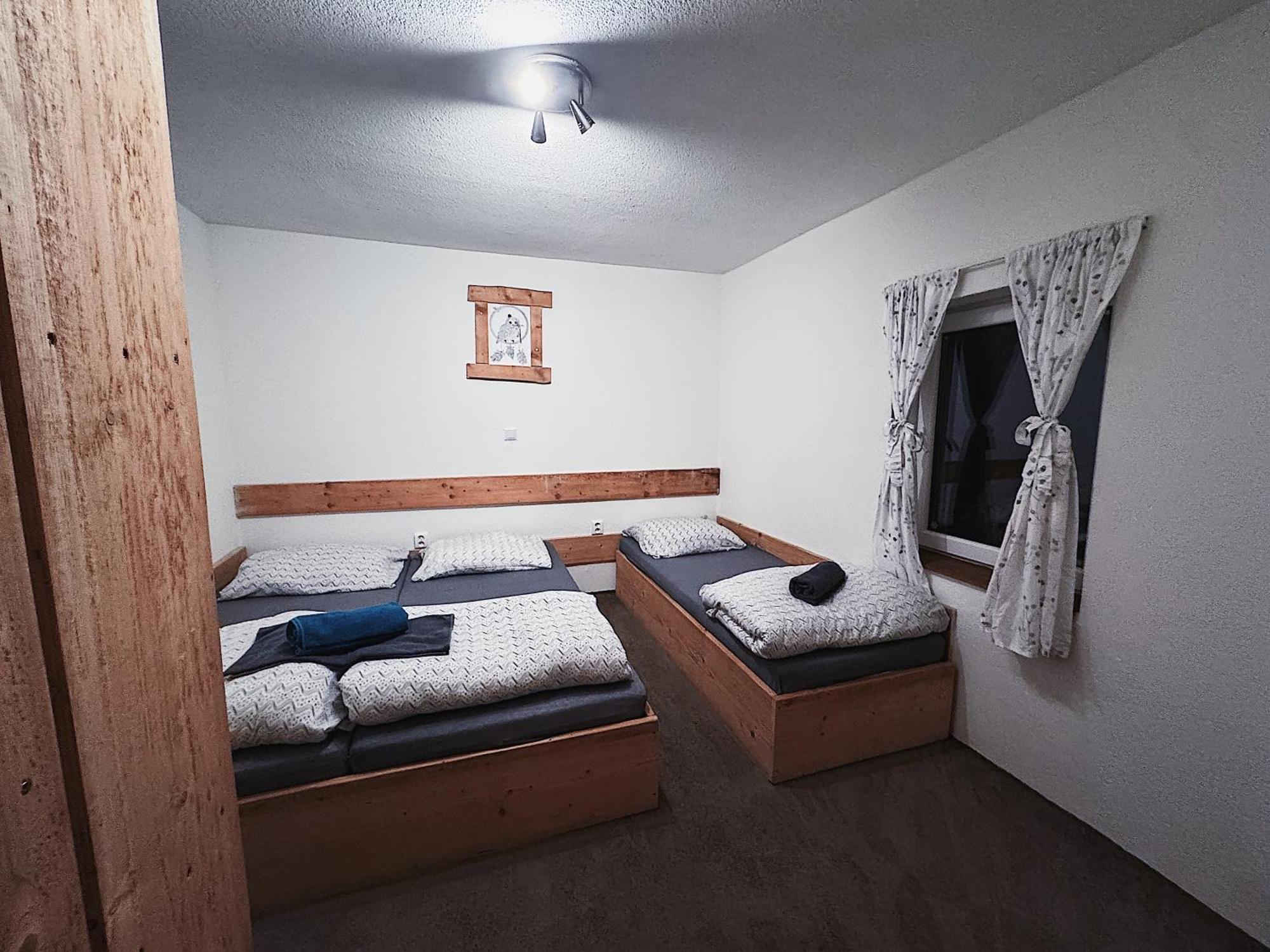 Chalupa M&P 2 Bešeňová Buitenkant foto